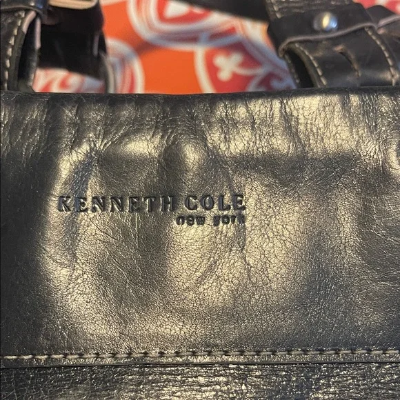 Kenneth Cole Black Leather Tote Bag - Picture 2 of 9